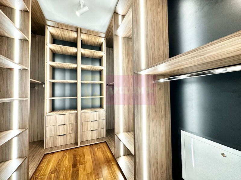 Ansamblul Washington, 4 camere, 180 mp, parcare subterana.